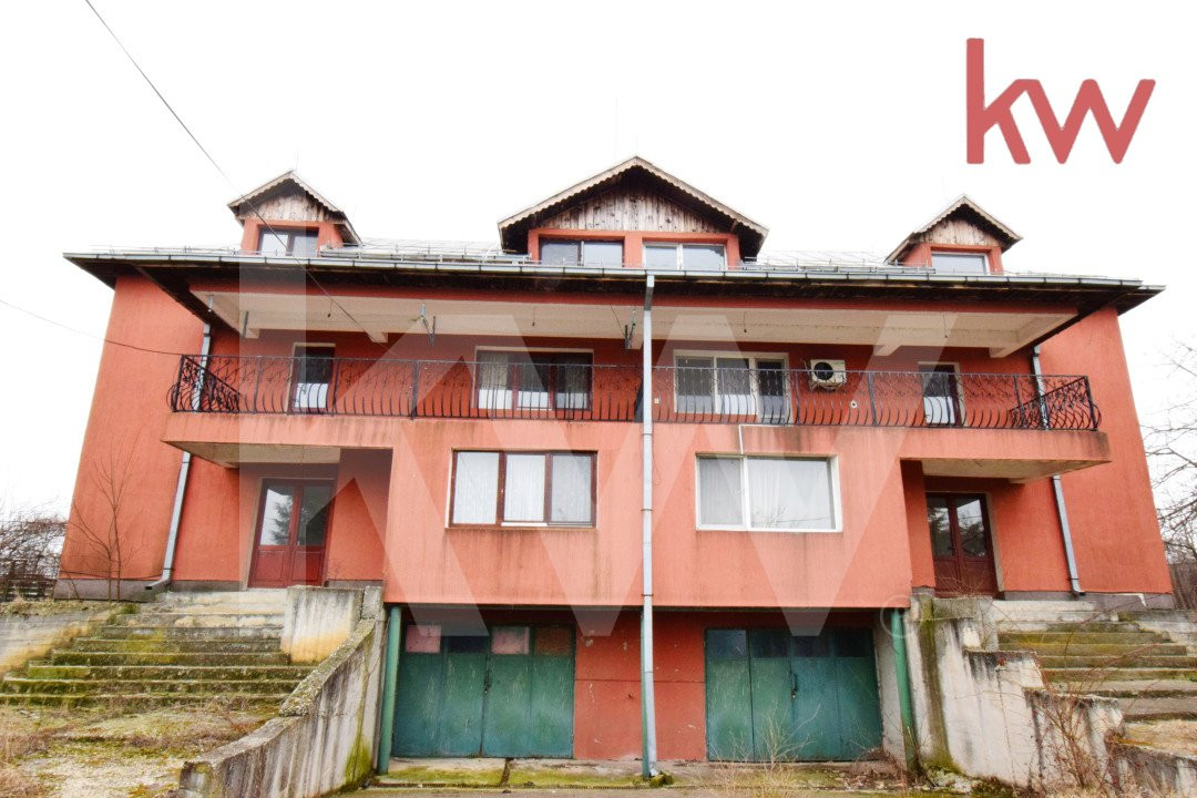 Casa 415 mp utili Leamna- Sarbatoarea, piscina proprie, 2700 mp teren