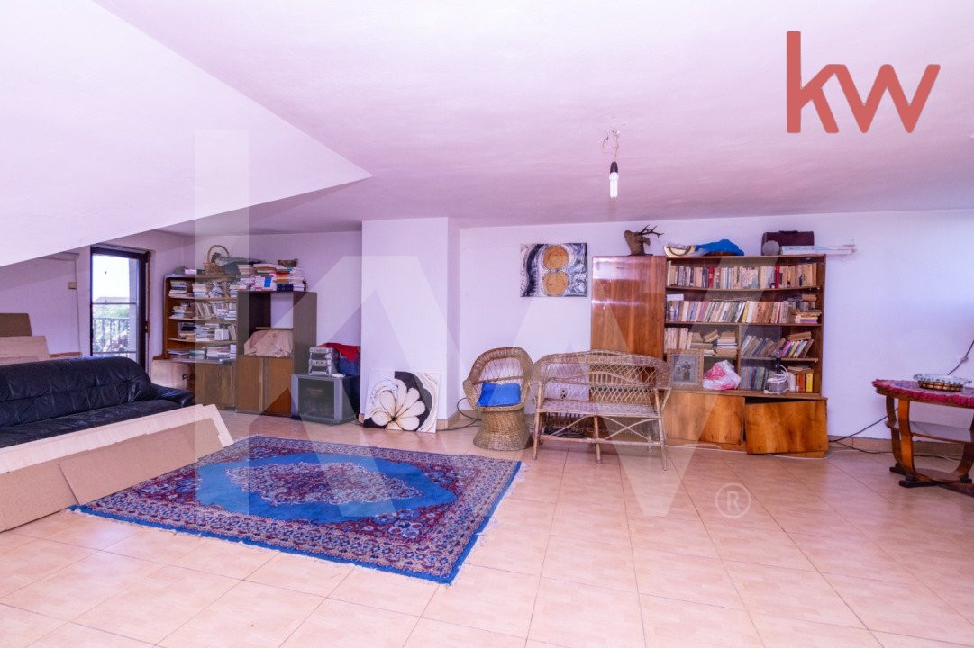 Casa 415 mp utili Leamna- Sarbatoarea, piscina proprie, 2700 mp teren