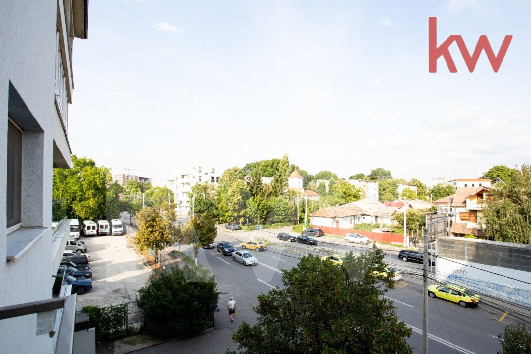 Apartament 2 camere cu loc de parcare subteran - Calea Severinului