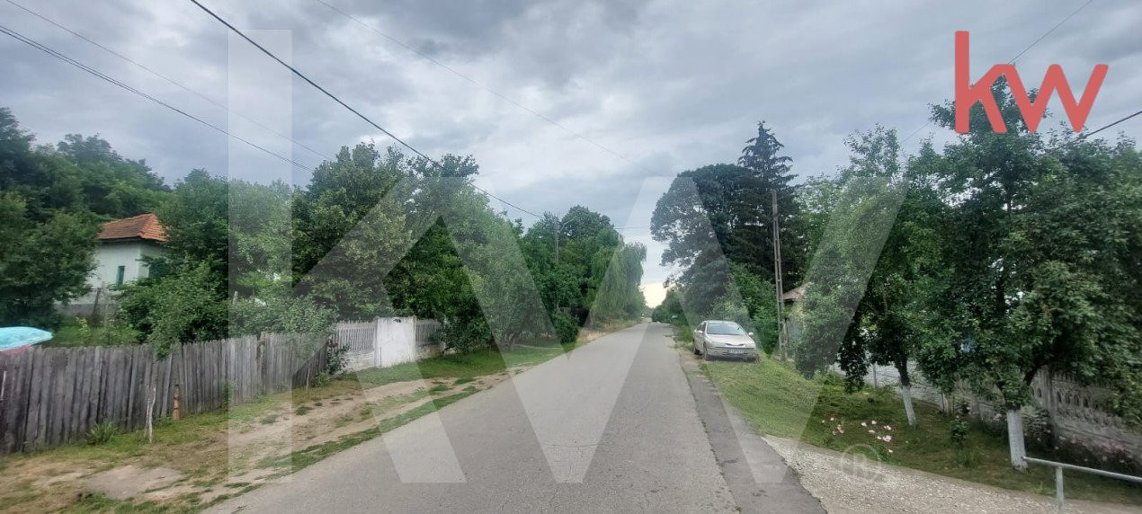 Casa Pielesti, pret atractiv, asfalt, zona linistita