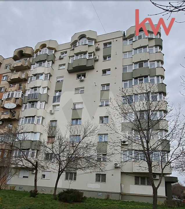 Apartament 4 camere decomandat 1 Mai