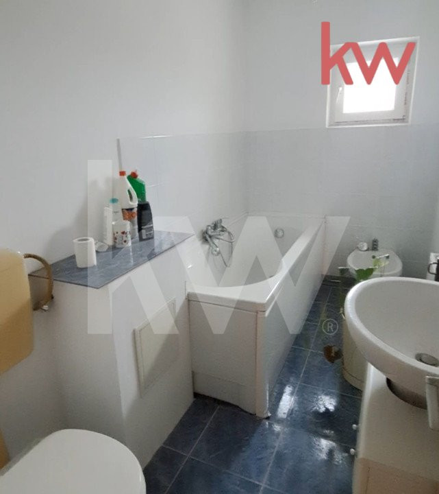 Apartament 4 camere decomandat 1 Mai