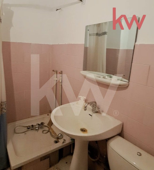 Apartament 4 camere decomandat 1 Mai