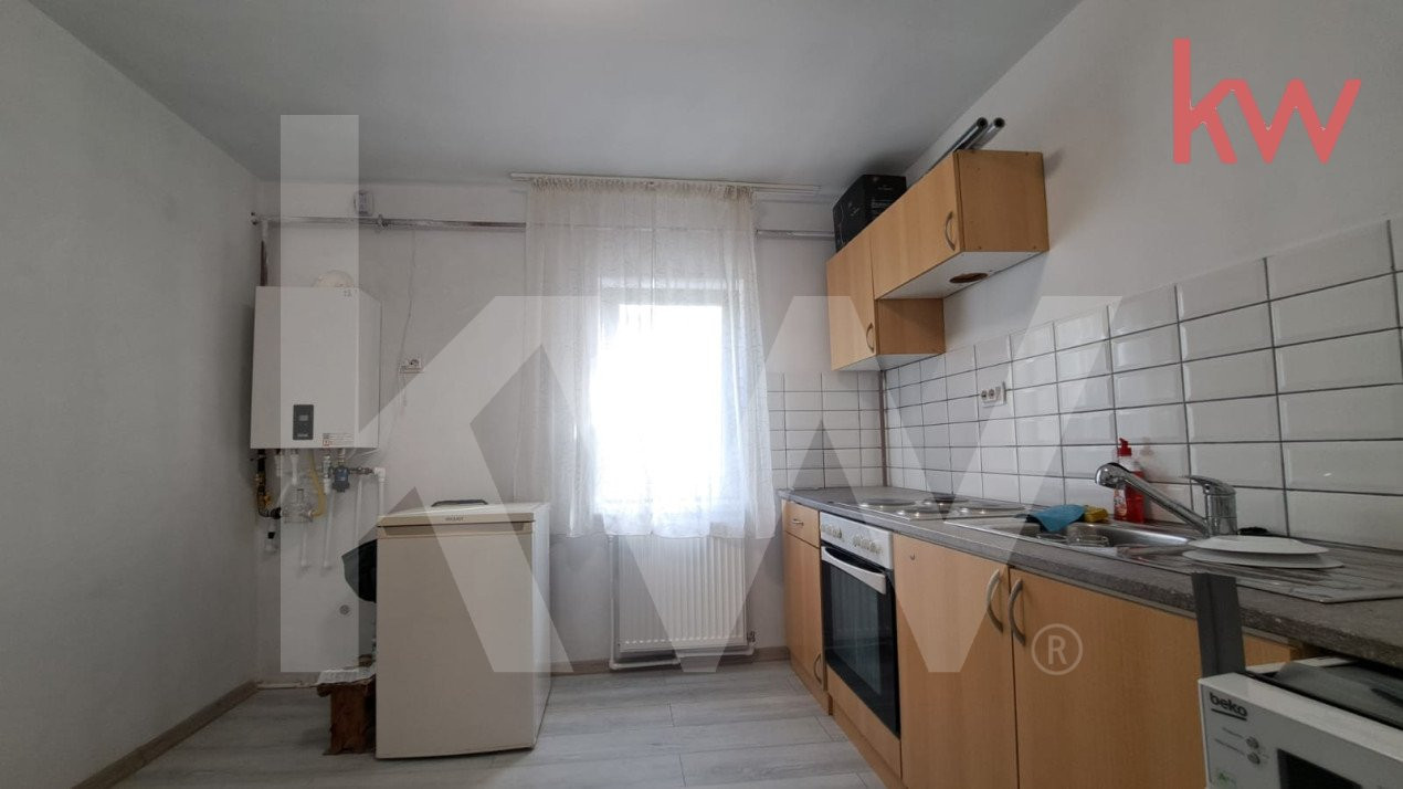 Apartament 2 camere, semidecomandat, Rovine