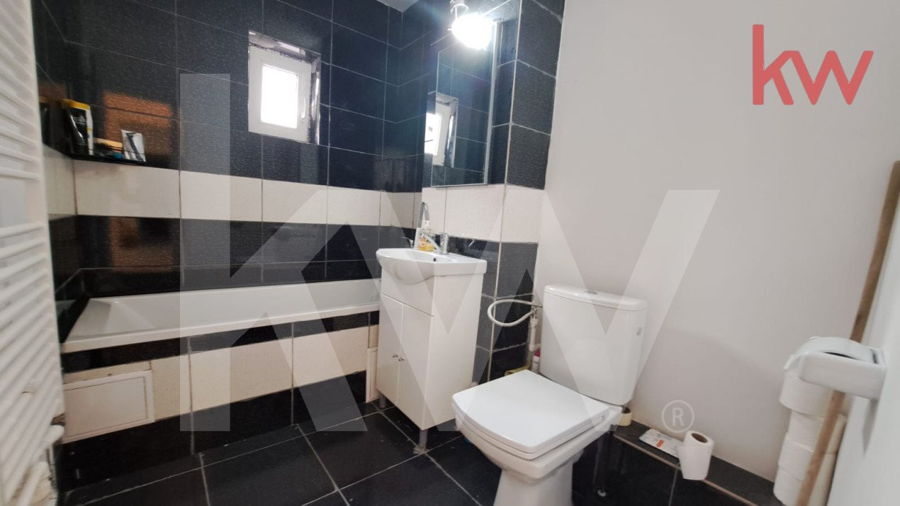 Apartament 2 camere, semidecomandat, Rovine