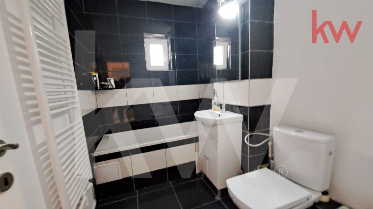 Apartament 2 camere, semidecomandat, Rovine