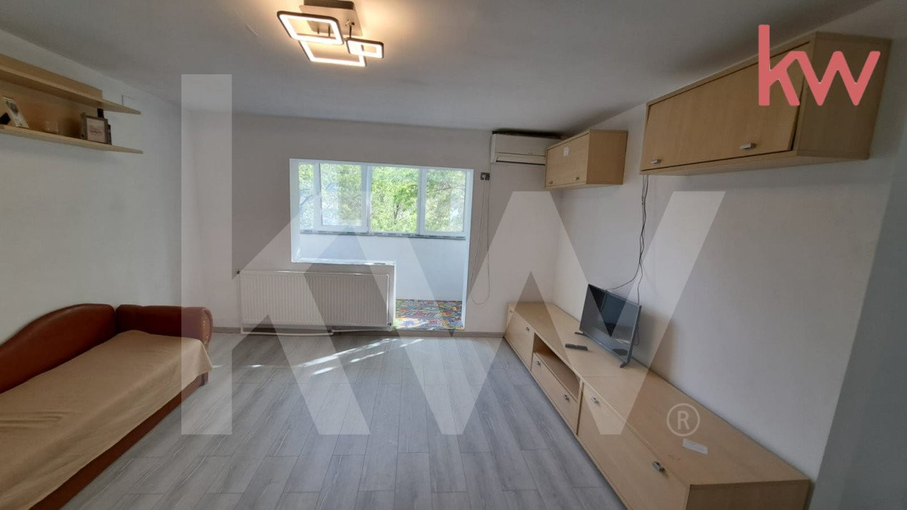 Apartament 2 camere, semidecomandat, Rovine