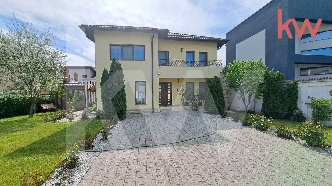 Casa ultramoderna zona Ford