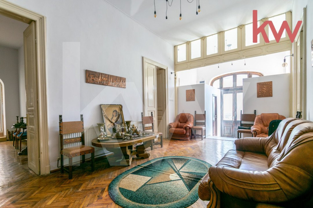 Casa boiereasca deosebita, zona centrala, teren 400 mp 