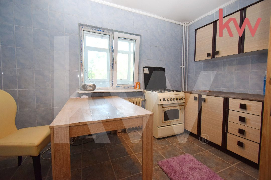 Apartament 3 camere decomandat, etajul 1, vis a vis Gradina Botanica