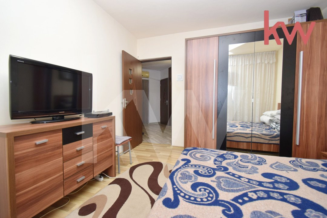 Apartament 2 camere decomandat, centrala termica, renovat si mobilat partial 