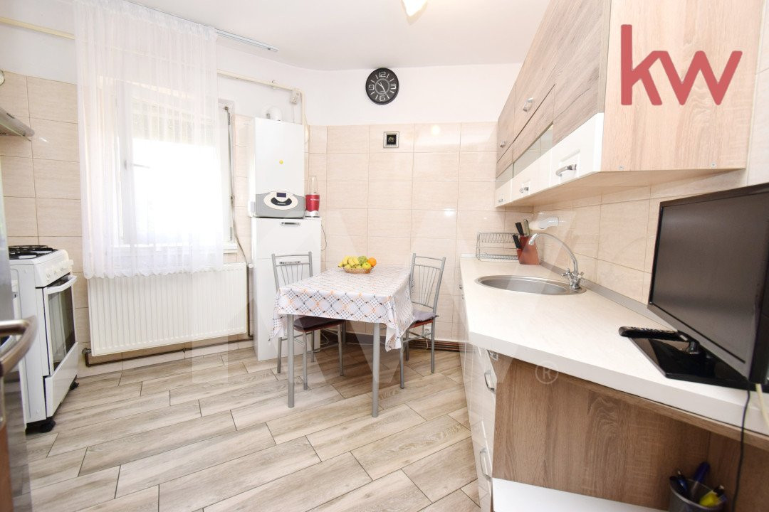 Apartament 2 camere decomandat, centrala termica, renovat si mobilat partial 