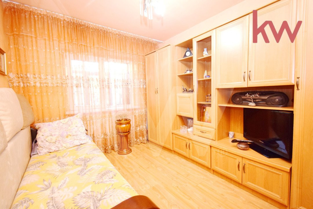 Apartament 4 camere decomandat, parter, renovat, centrala, Brada lui Novac
