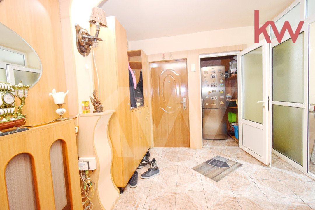 Apartament 4 camere decomandat, parter, renovat, centrala, Brada lui Novac