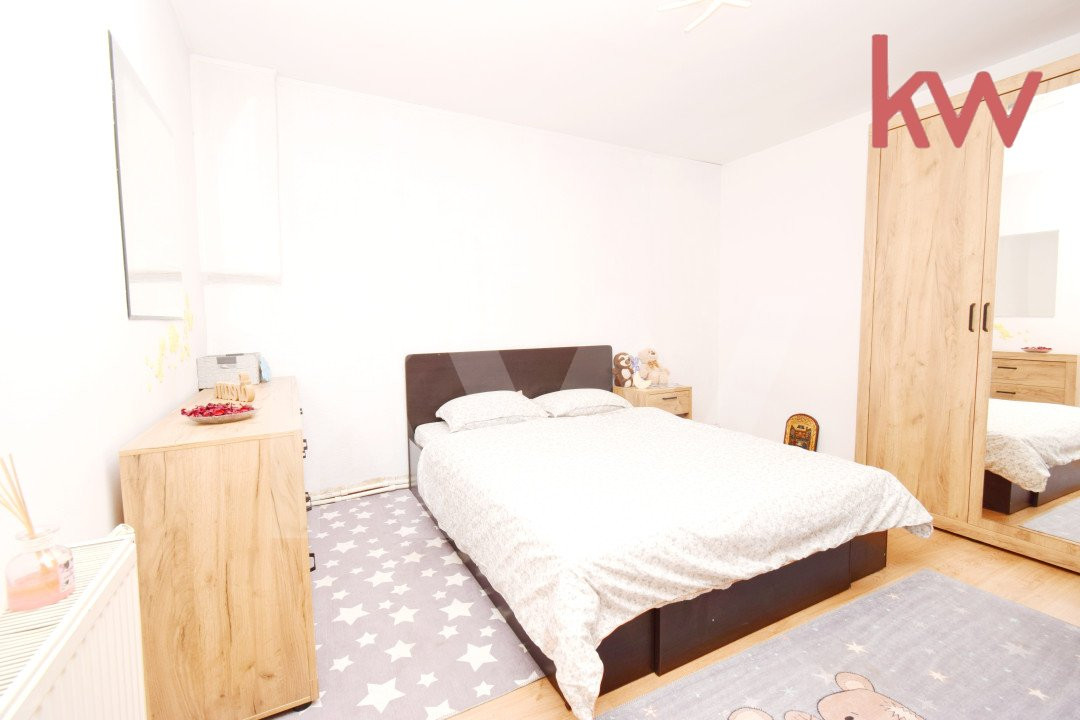 Teren intravilan Bariera Valcii 2300 mp - oportunitate devoltatori ! plus casa