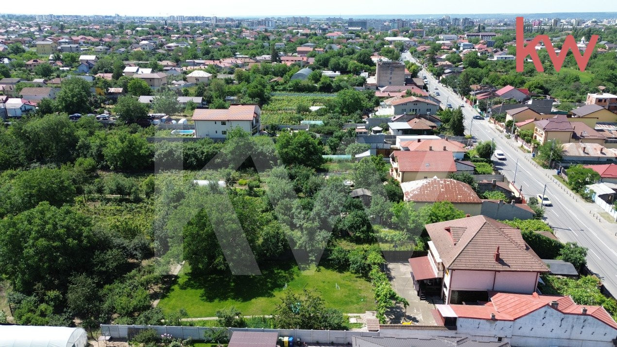 Teren intravilan Bariera Valcii 2300 mp - oportunitate devoltatori ! plus casa