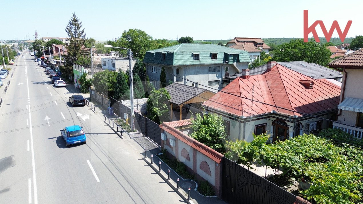 Teren intravilan Bariera Valcii 2300 mp - oportunitate devoltatori ! plus casa