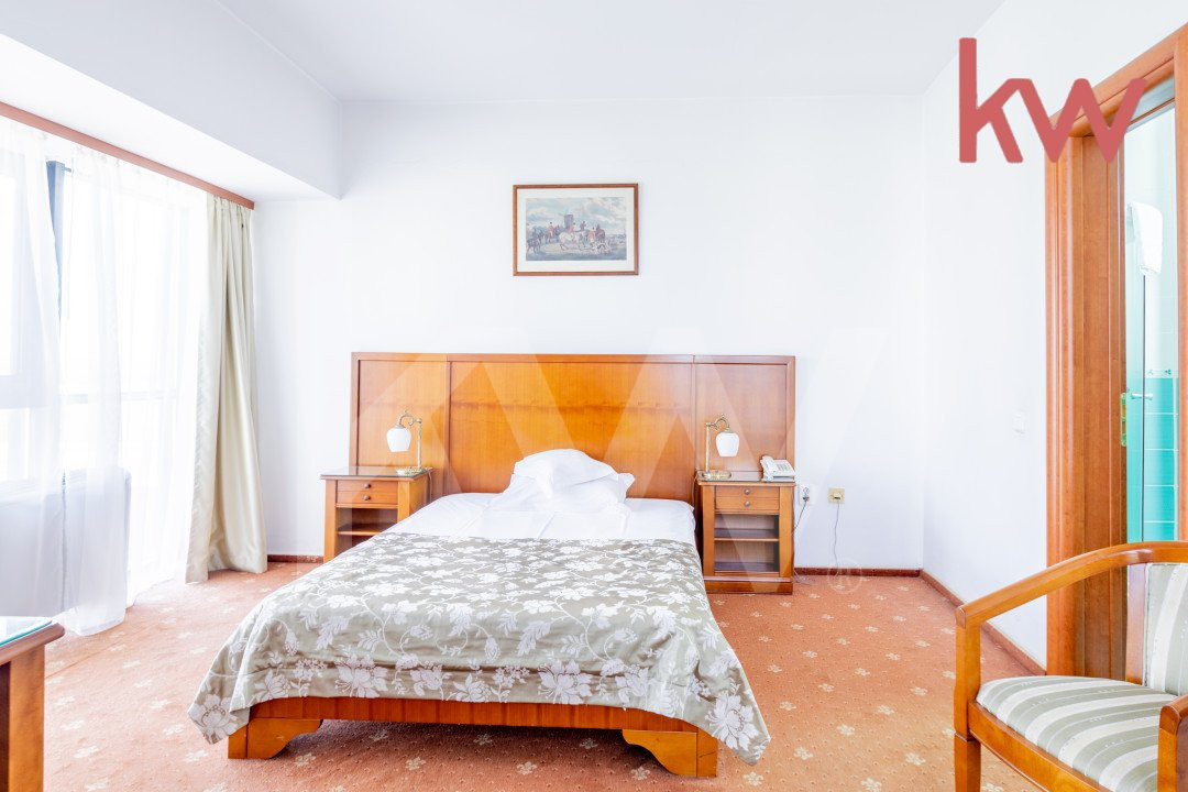 Hotel de 4 stele, restaurant, sala de evenimente - oportunitate de investitii!