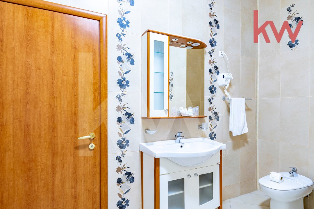 Hotel de 4 stele, restaurant, sala de evenimente - oportunitate de investitii!