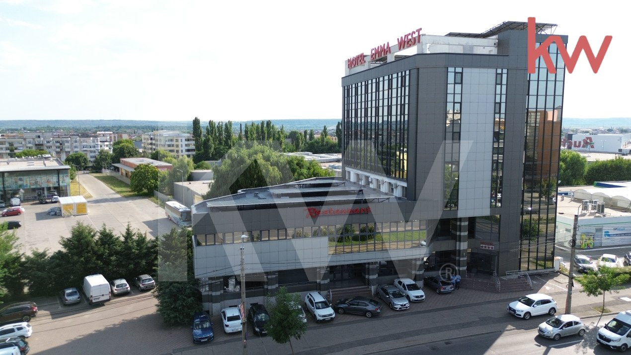 Hotel de 4 stele, restaurant, sala de evenimente - oportunitate de investitii!