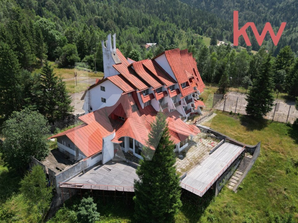 Motel Valea de Pesti, inconjurat de padure, langa lac