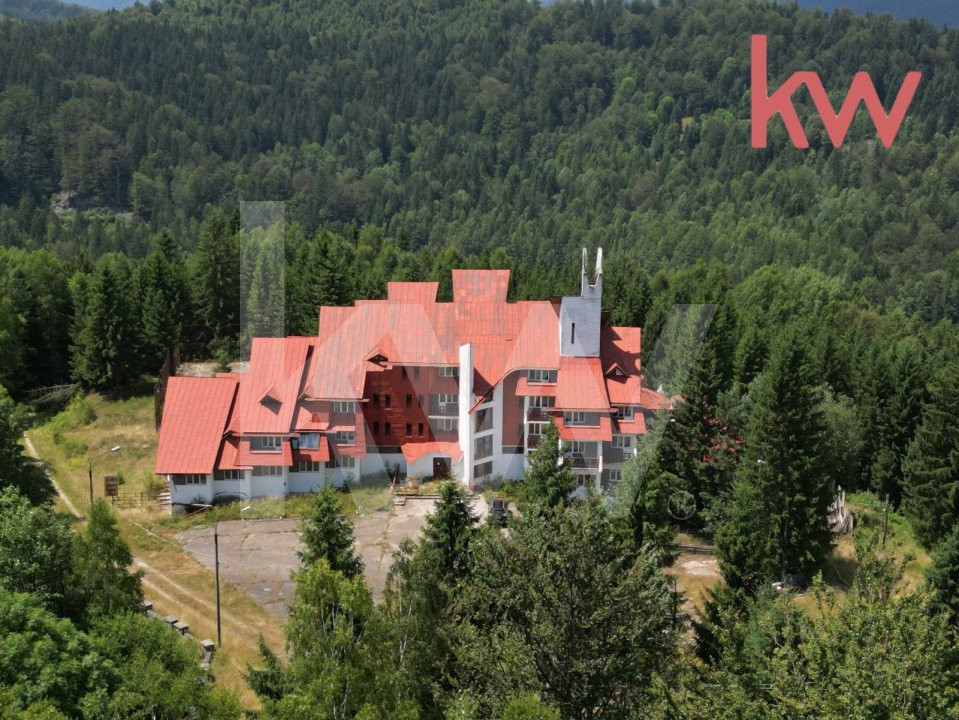 Motel Valea de Pesti, inconjurat de padure, langa lac