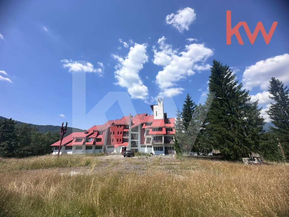 Motel Valea de Pesti, inconjurat de padure, langa lac