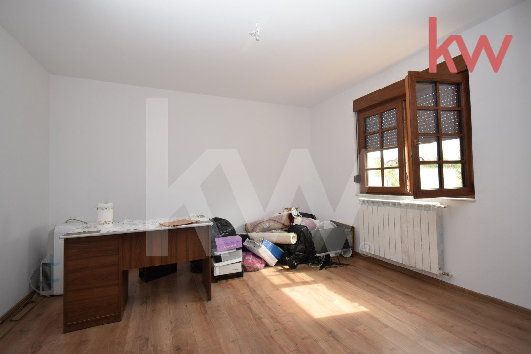 Casa parter si etaj, finisaje superioare, Bariera Valcii
