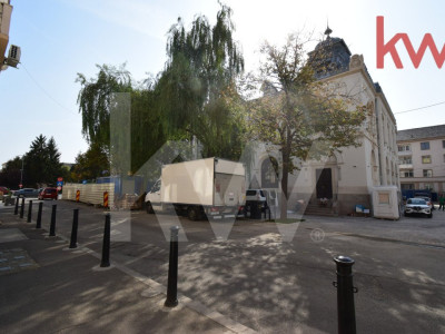 Spatiu comercial ultracentral, 3 camere str Romul, langa Primarie de inchiriat 