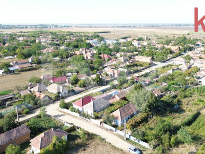 Casa 7 camere, teren 1700 mp, vie, gradina, fantana - Afumati Dolj