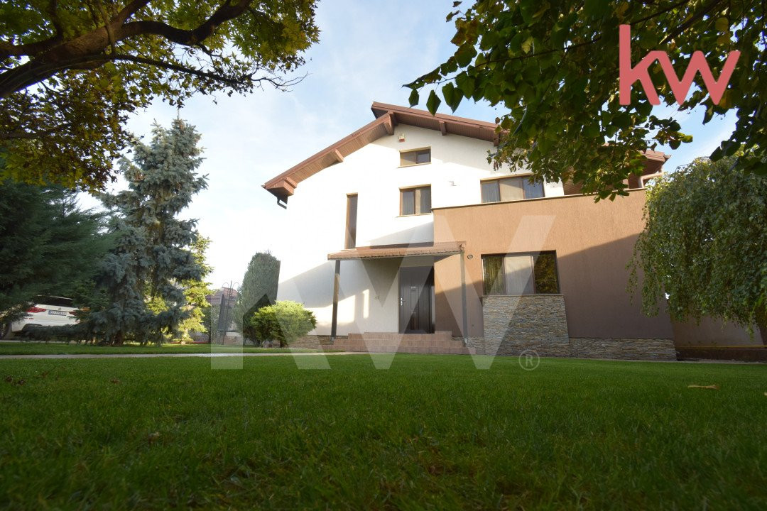Casa deosebita zona Ford - Carcea, teren 1200 mp cu o gradina superba