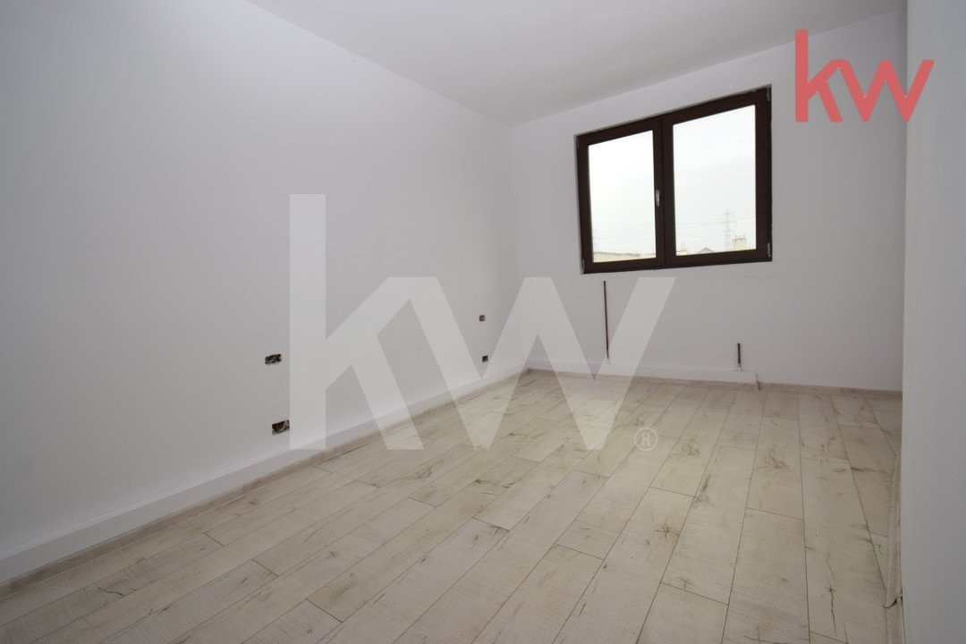 Casa Parter, etaj si mansarda Albesti, la doar 3 km distanta de Craiova