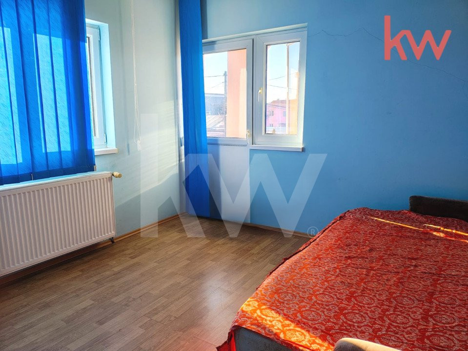 Vilă gereroasa pe două nivele + Beci, Bariera Vâlcii, teren 219 mp