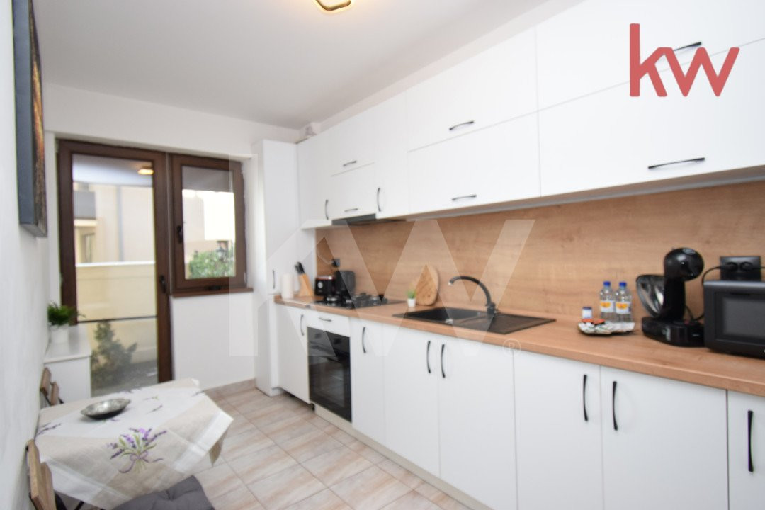 Apartament central, loc de parcare, gradina proprie, mobilat si utilat modern 