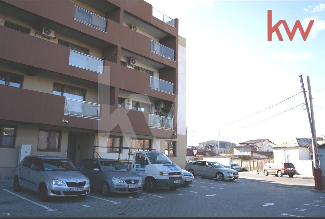 Apartament central, loc de parcare, gradina proprie, mobilat si utilat modern 