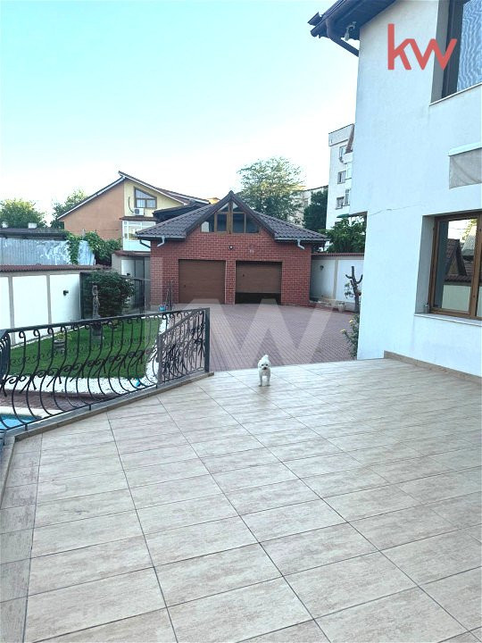 VILĂ DEOSEBITĂ CU PISCINĂ ȘI DOTĂRI PREMIUM