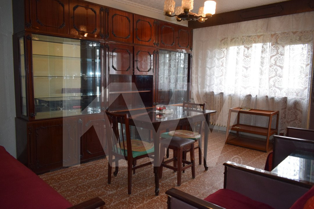 Apartament 3 camere decomandat 71 mp total - Brazda