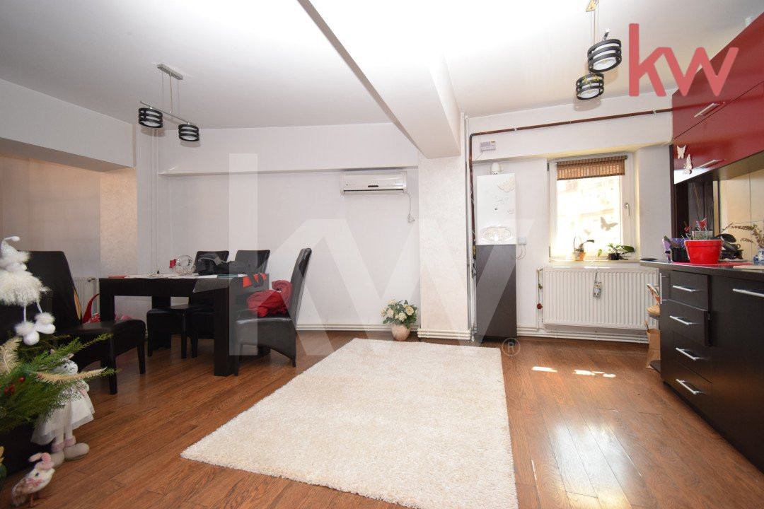 Apartament etajul 1,  Brazda lui Novac, 4 camere decomandat renovat si mobilat