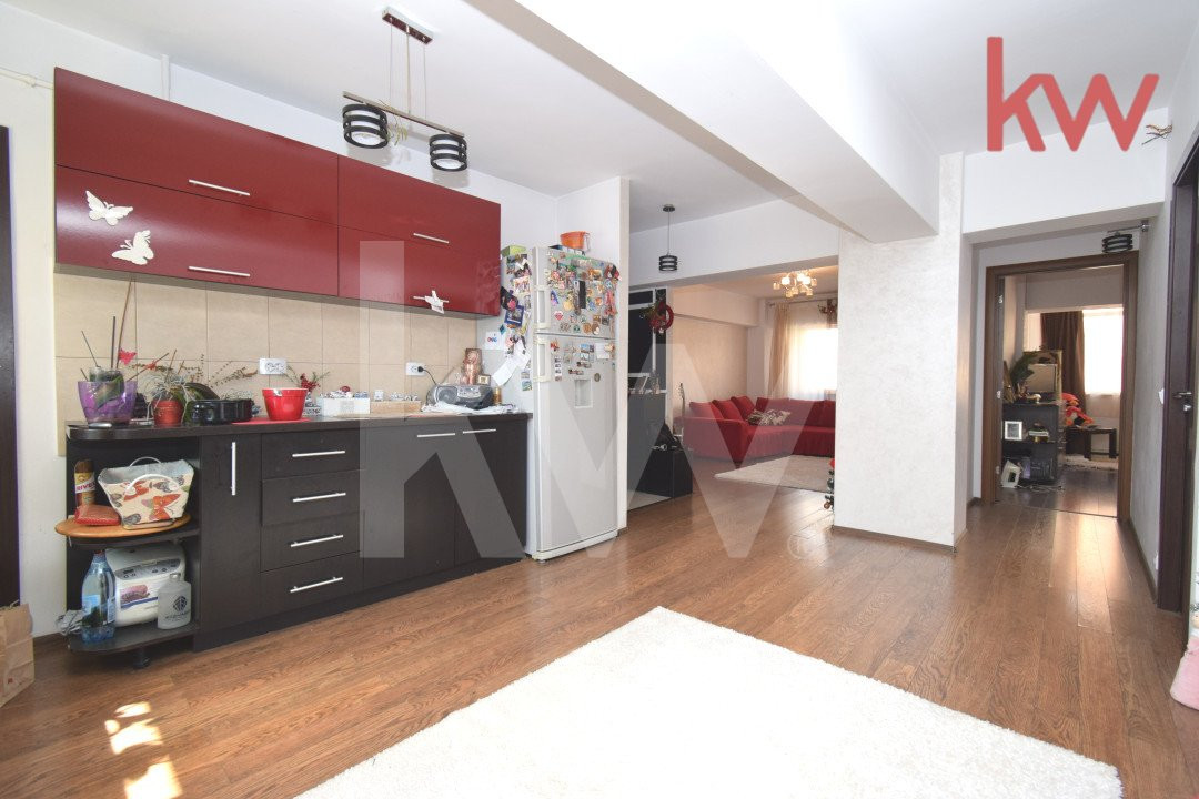 Apartament etajul 1,  Brazda lui Novac, 4 camere decomandat renovat si mobilat
