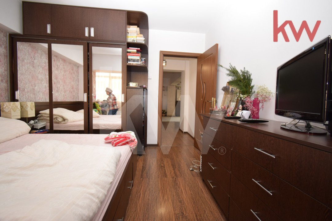 Apartament etajul 1,  Brazda lui Novac, 4 camere decomandat renovat si mobilat