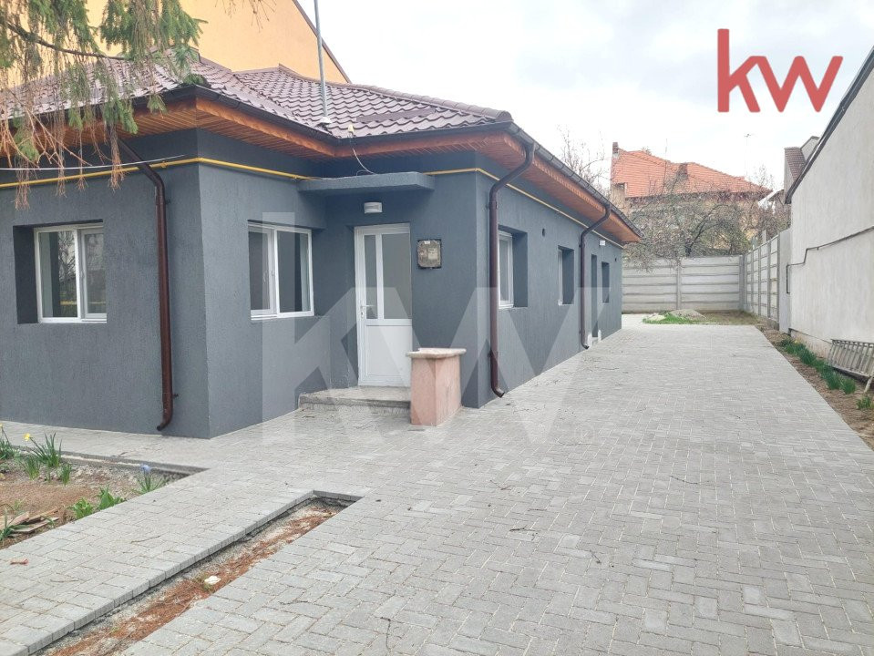 Casa spațioasă  de închiriat zona Centrala