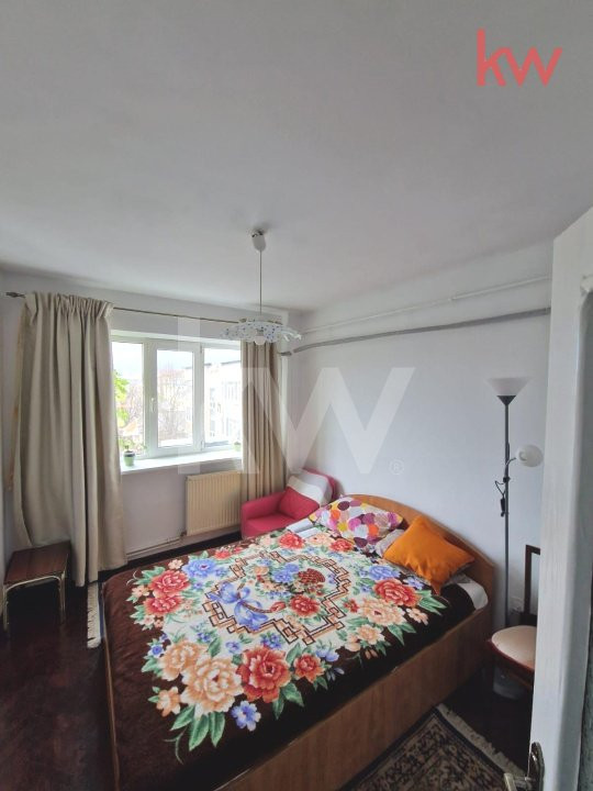 Apartament 3 camere spațios – Calea București, zona Teatrul Colibri 