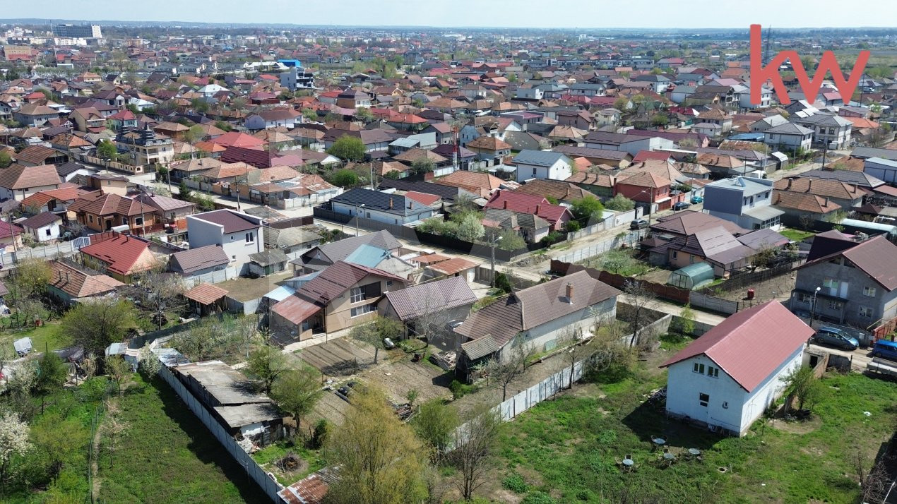 Casa parter si mansarda, teren 575 mp - str Gorjului Craiova, Ocazie de Paste!