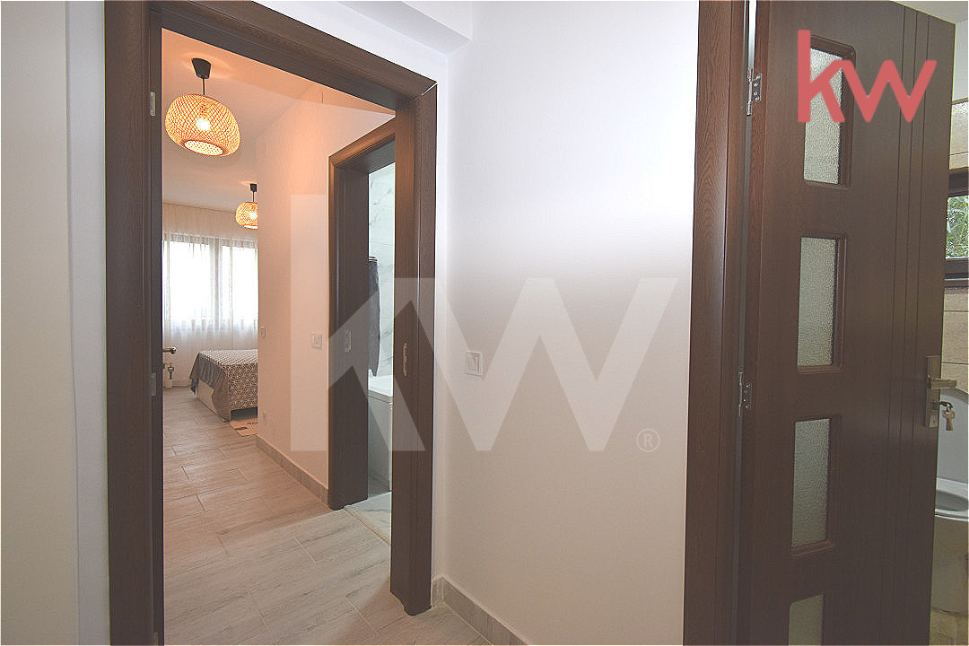Apartament decomandat, bloc nou, loc de parcare, complet mobilat 