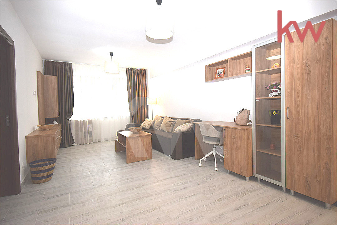 Apartament decomandat, bloc nou, loc de parcare, complet mobilat 