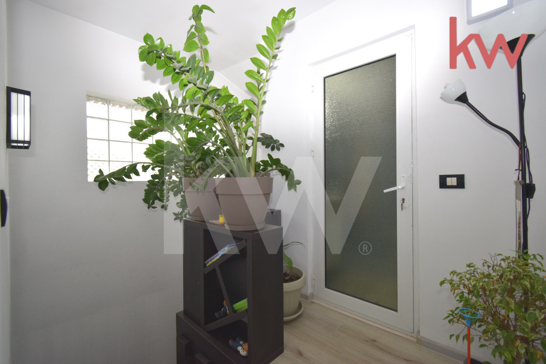 Casa Albesti mobilata si utilata,  deosebita, parter si mansarda