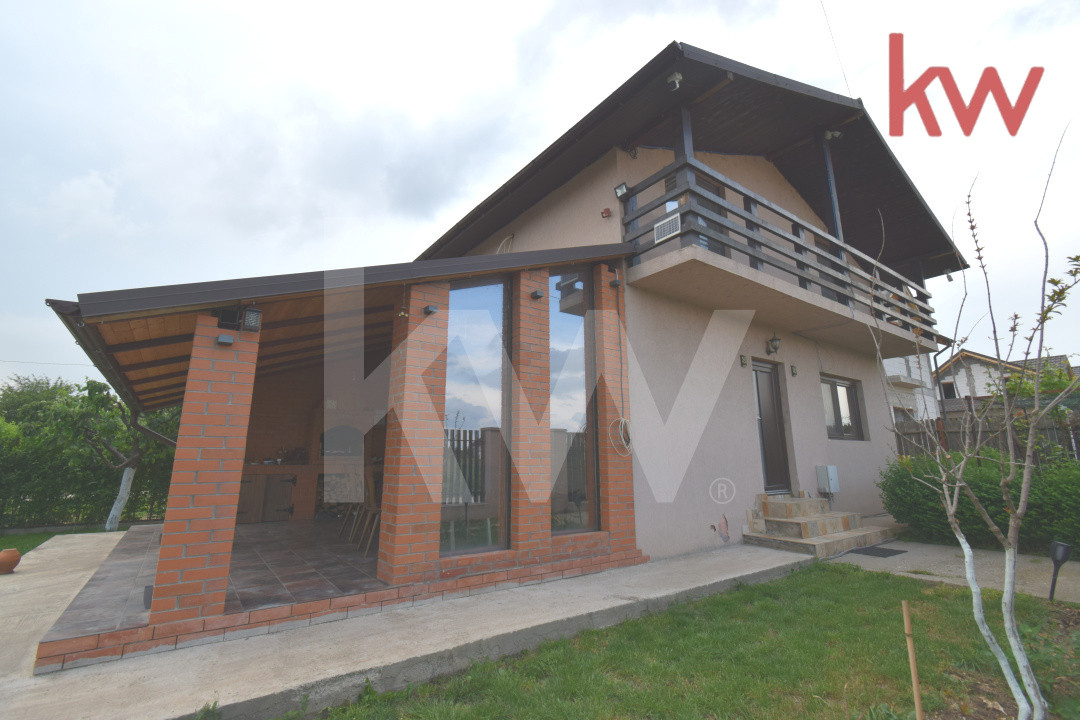 Casa Albesti mobilata si utilata,  deosebita, parter si mansarda