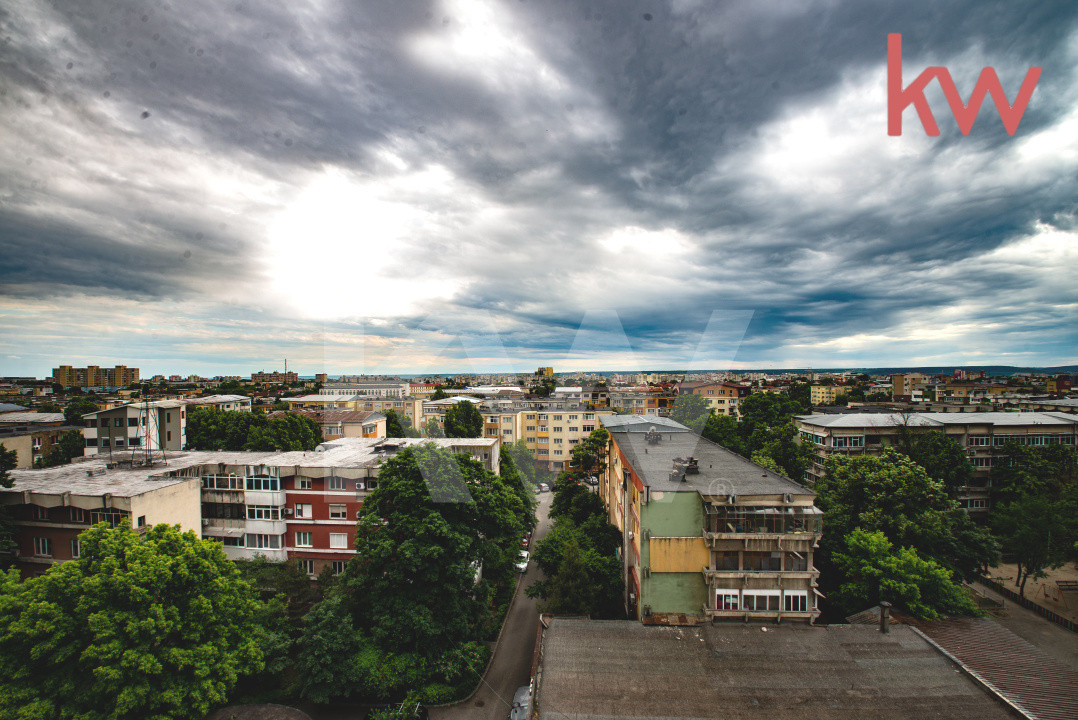 Apartament 3 camere complet mobilat, priveliste panoramica, Bd. Decebal 