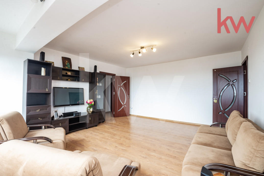Apartament 3 camere complet mobilat, priveliste panoramica, Bd. Decebal 