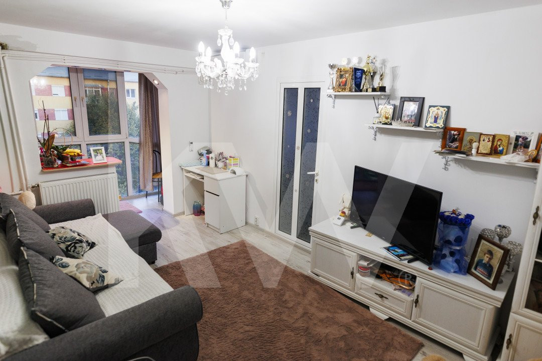 Apartament 2 camere etaj 4 Craiovita